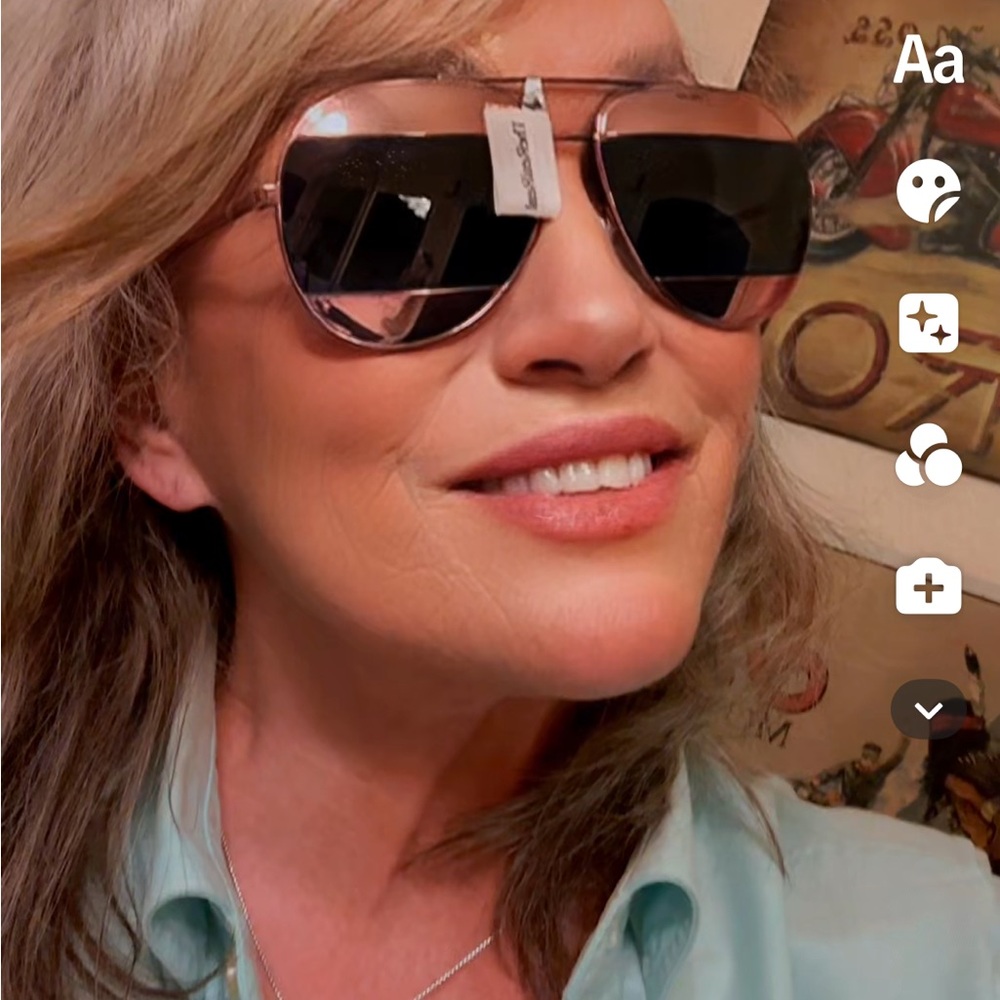 💜🌸 Christian Dior Aviator Sunglasses 🕶️ - Picture 13 of 13